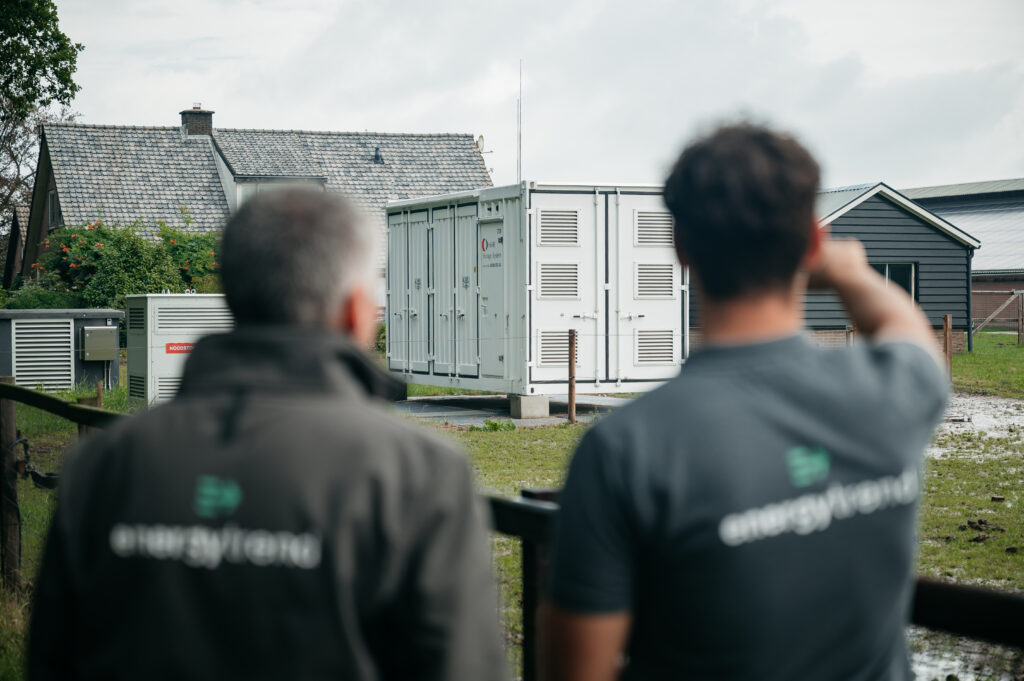 Energiecontainer voor slimme energiesturing bij middelklein bedrijf (MKB)